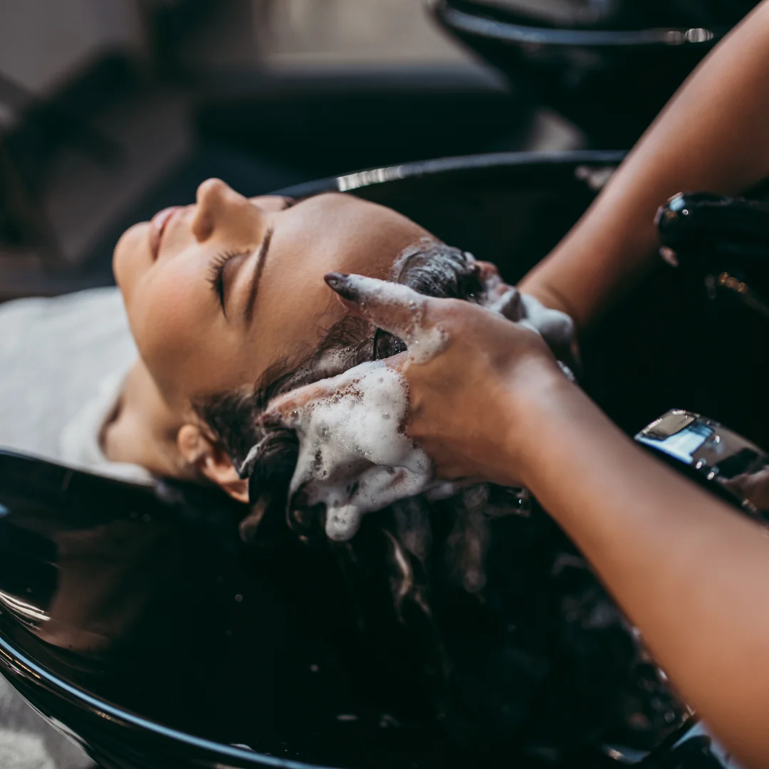 Salons & Beauty Services